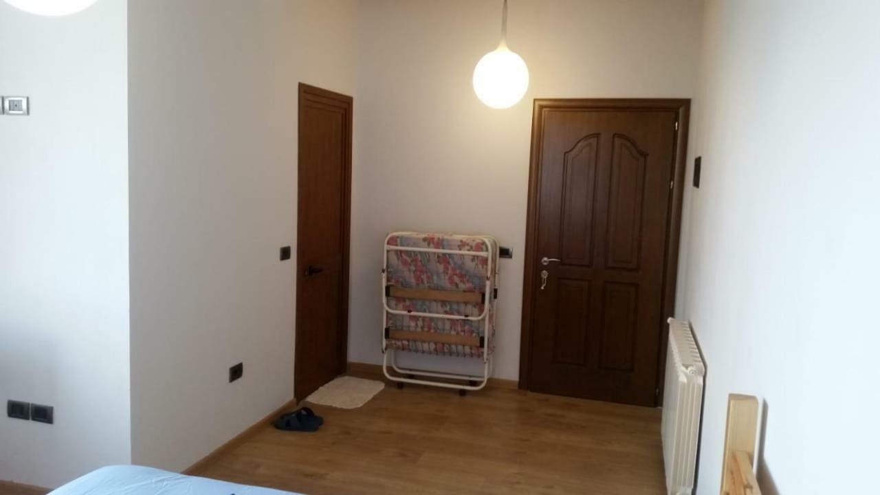 Hôtel Bujtina E Tomorrit à Ujanik Extérieur photo