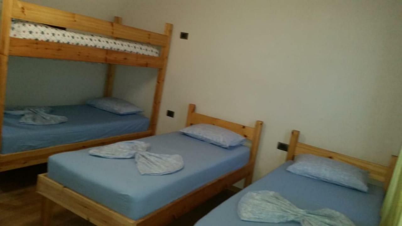 Hôtel Bujtina E Tomorrit à Ujanik Extérieur photo