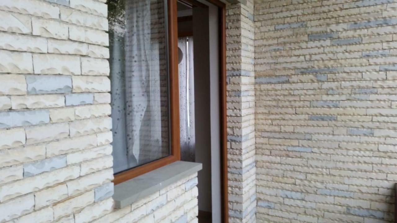 Hôtel Bujtina E Tomorrit à Ujanik Extérieur photo