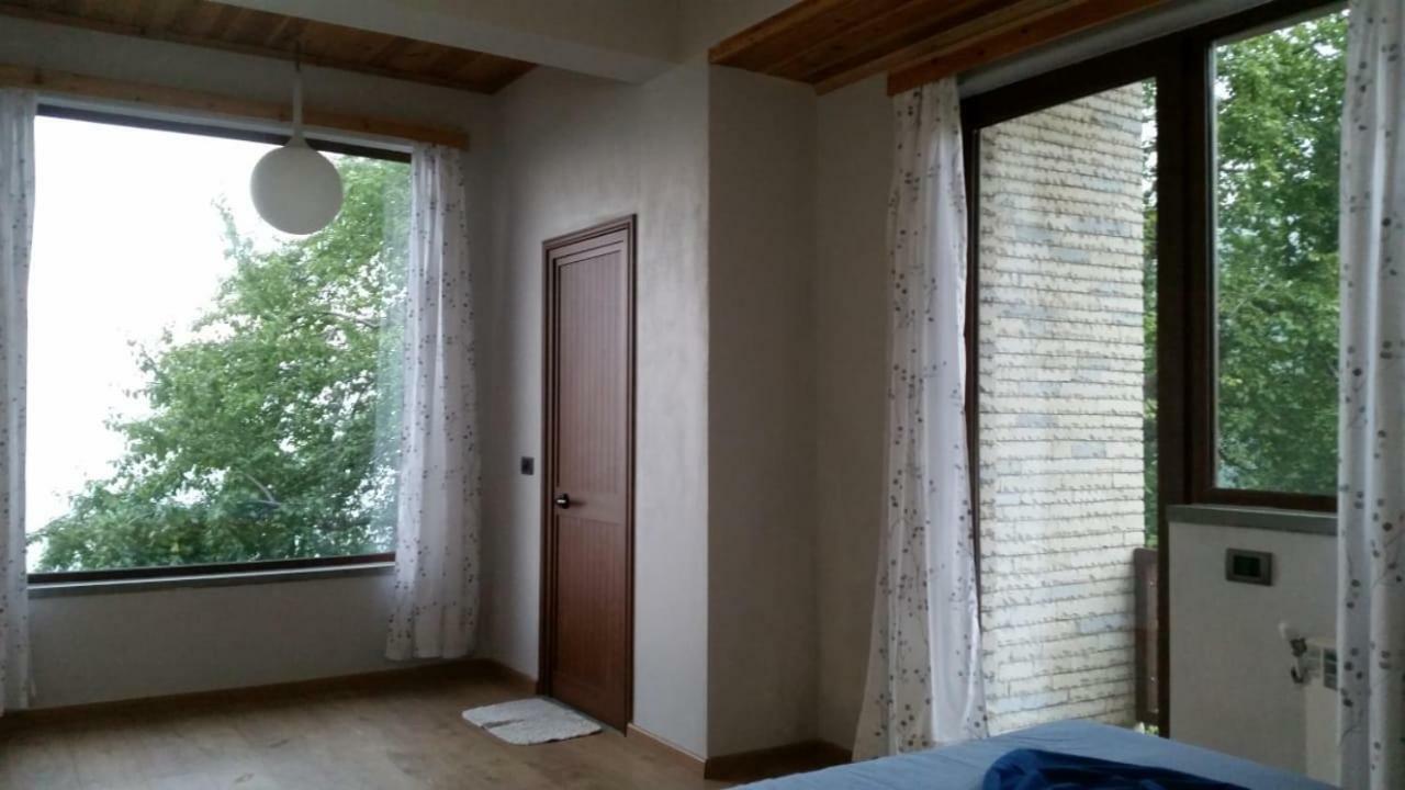 Hôtel Bujtina E Tomorrit à Ujanik Extérieur photo